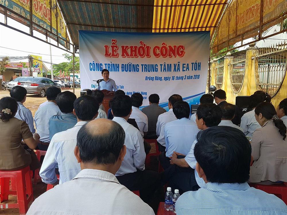 Lễ khởi công công trình đường trung tâm xã Ea Tóh